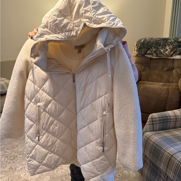 Koolaburra Jackets & Blazers - Koolaburra Women's Puffer Jacket with Hood - Cream